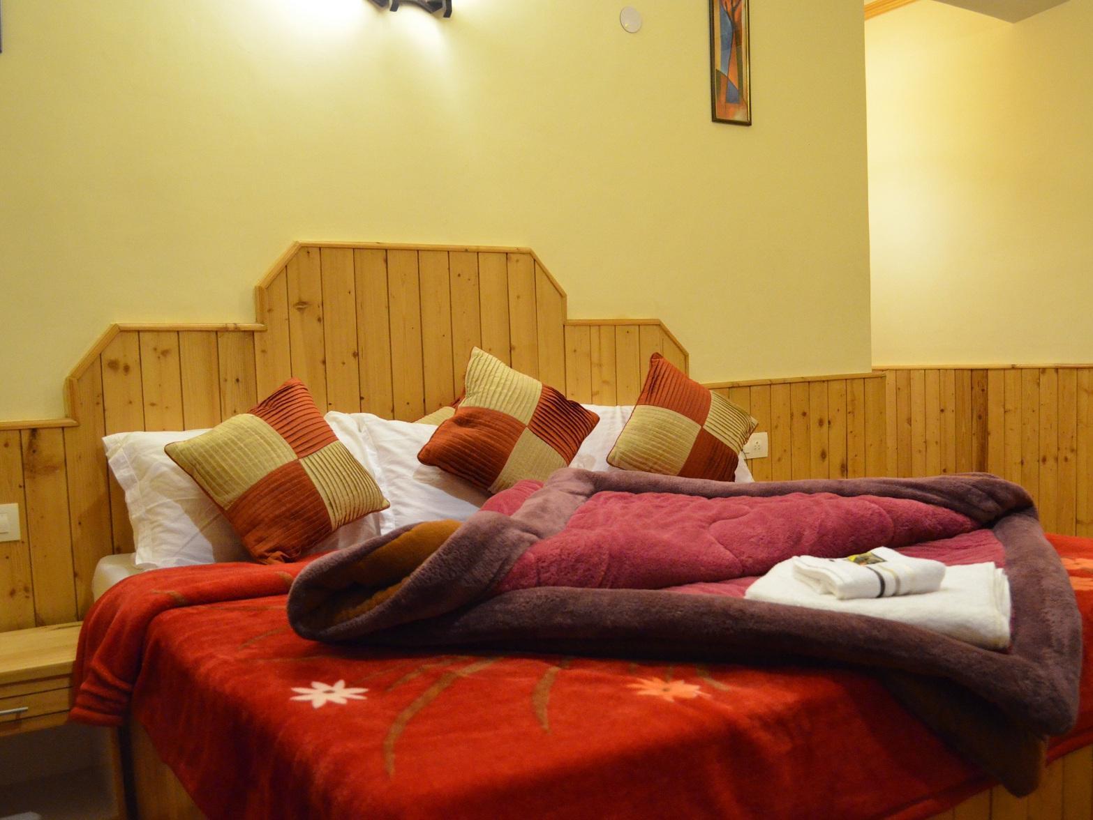 Gezellig Inn - Tree Hill Cottages & Kanyal Villas Manāli Dış mekan fotoğraf