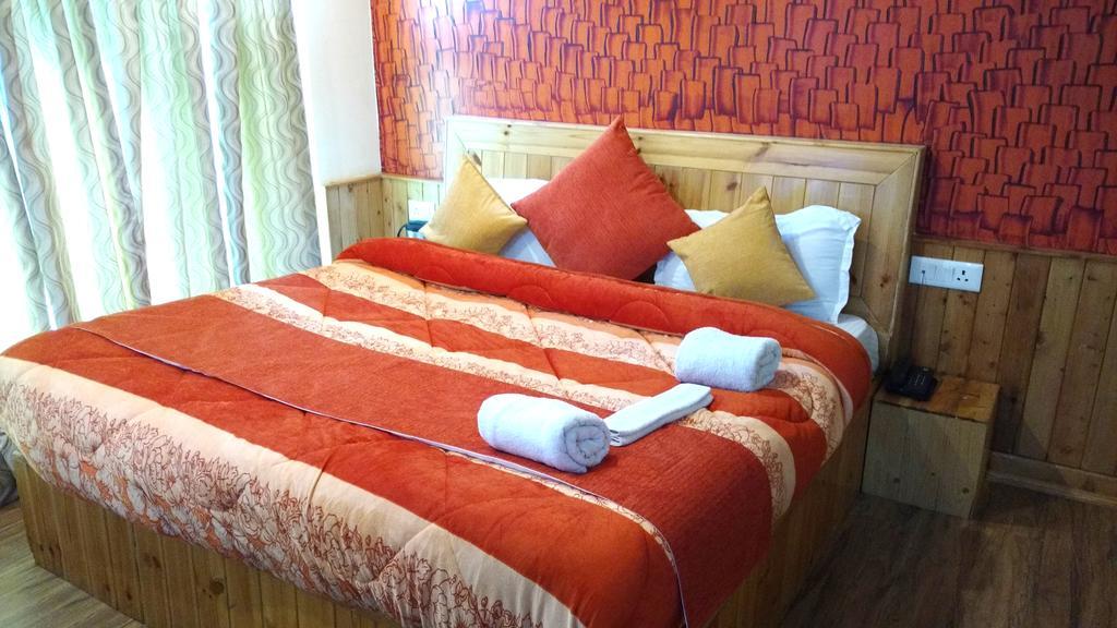 Gezellig Inn - Tree Hill Cottages & Kanyal Villas Manāli Dış mekan fotoğraf